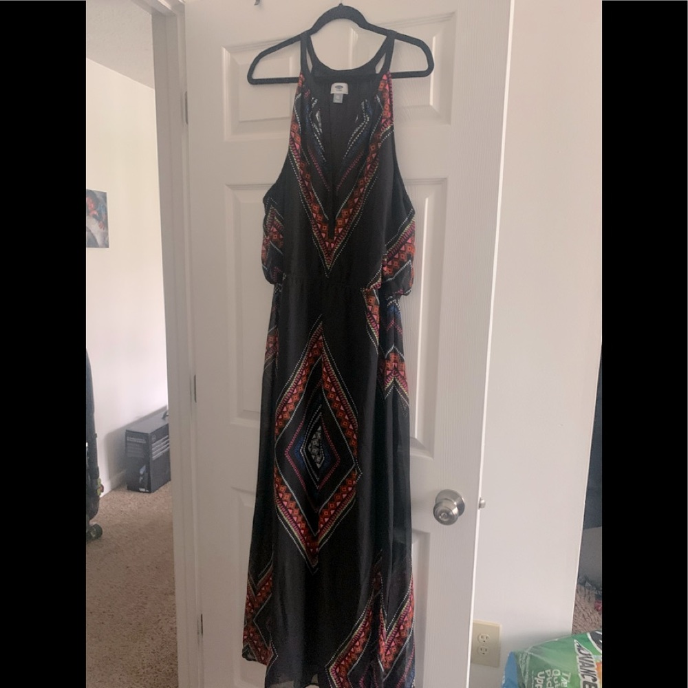 Old Navy Black Patterned Maxi Dress